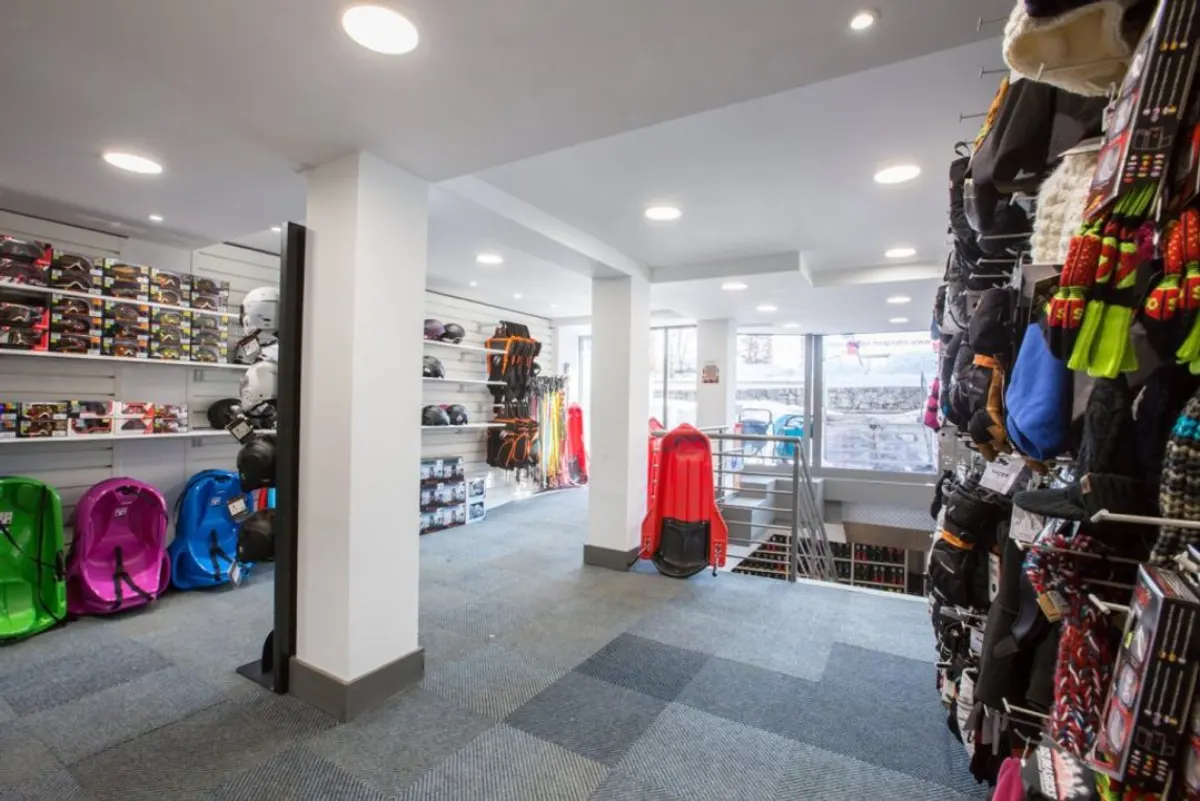 Intersport 344 Front de Neige, location de ski aux Gets